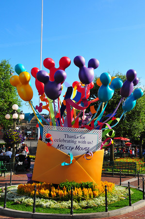 mickey balloons