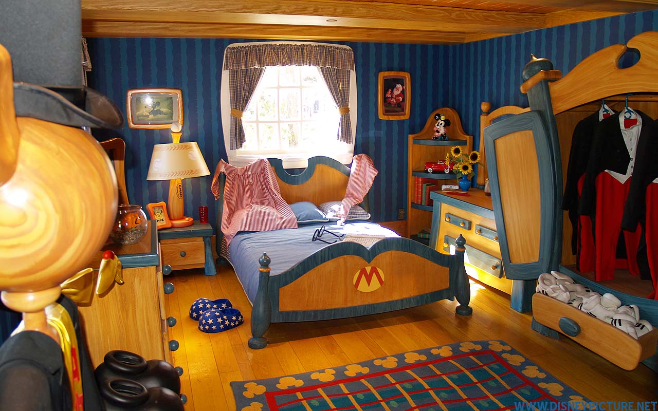 Mickeys-Room-1280x800